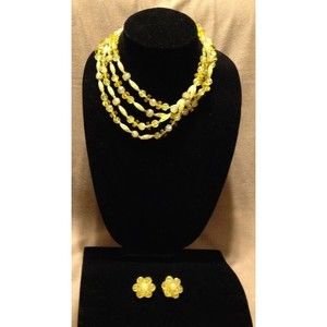 Vintage 40s Three Layer Beaded Yellow Hues Necklace Matching Ear Bobs Set